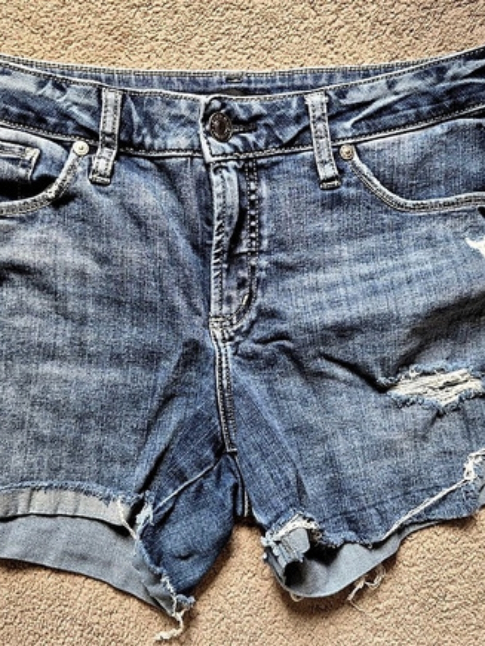 Silver Jeans Suki Jean Shorts Size 29